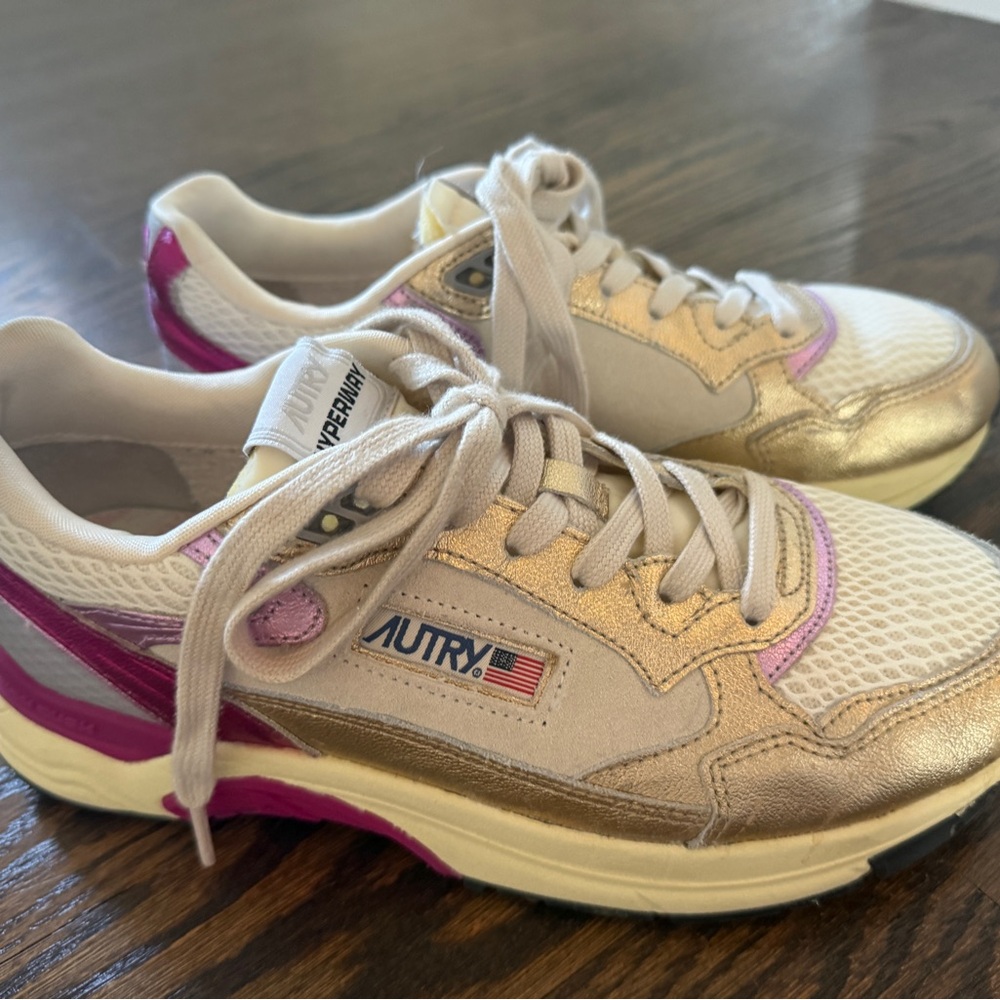 Autry Women's Hyperway Metallic Gold & Pink Athletic Sneakers 39